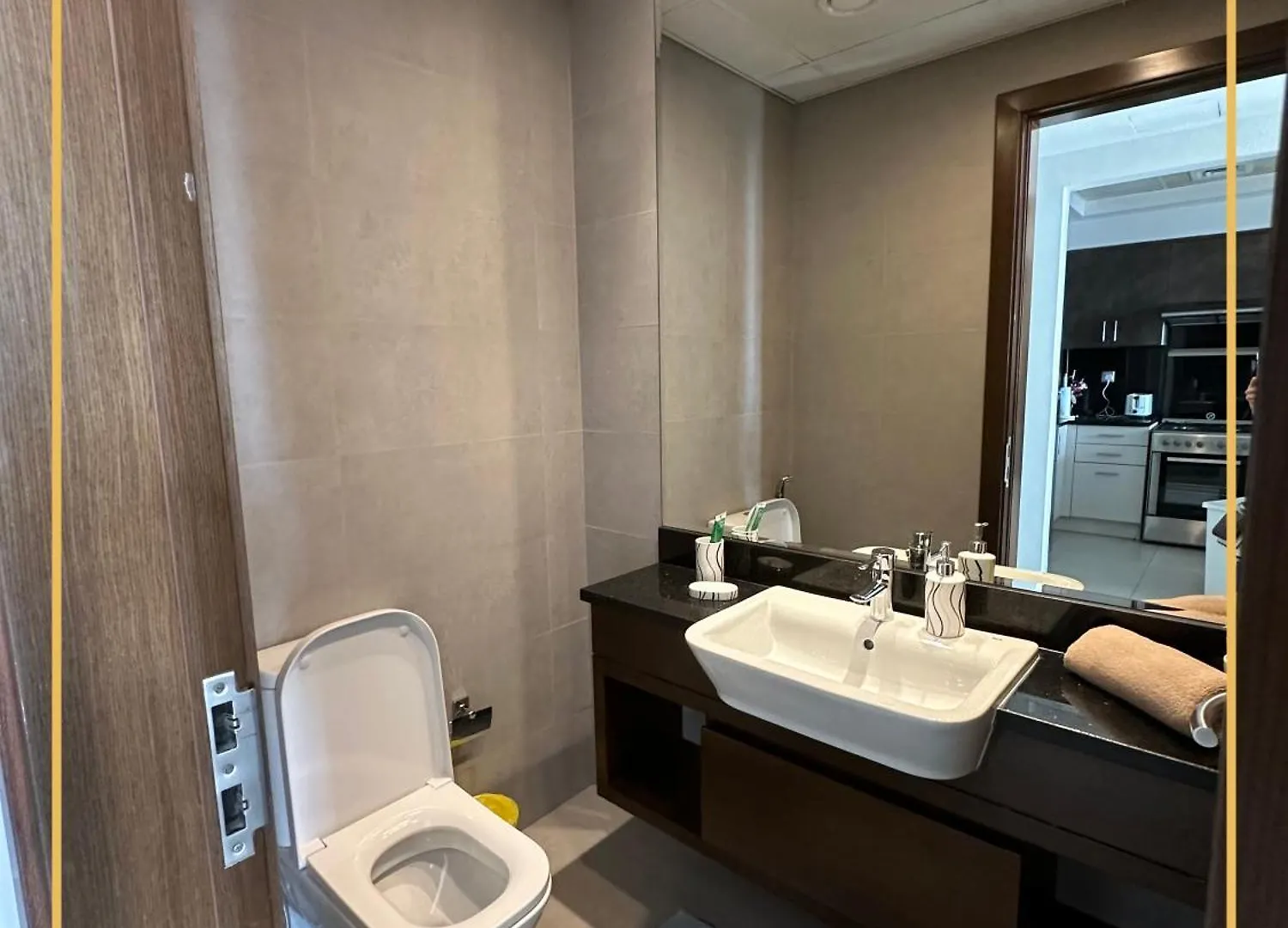 1-Bedroom Apartment - Business Bay - Dubai - By Alphatel Vacations United Arab Emirates